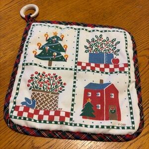 Vintage Country Christmas Pot Holder with Christmas Tree and House Design